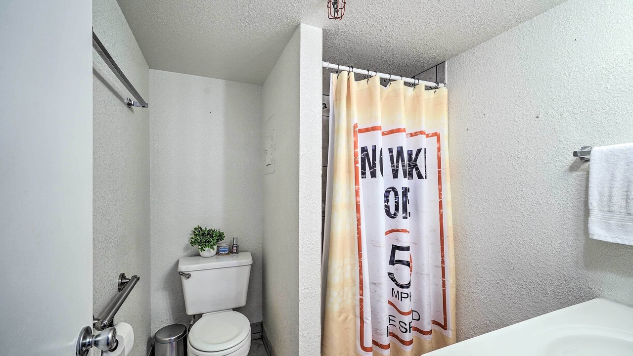 Photo of Bathroom in Parker Strip