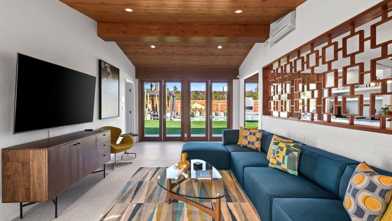 Photo of Livingroom in Tahquitz River Estates