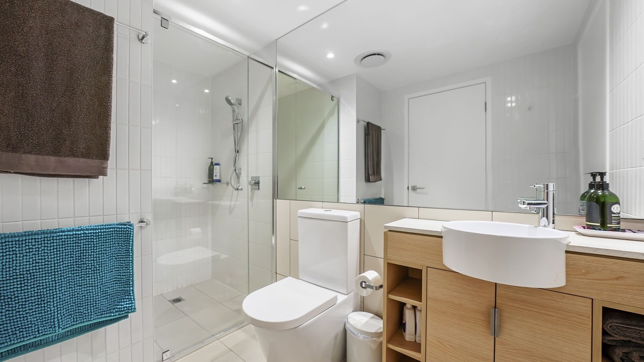 Photo of Bathroom in Broadbeach