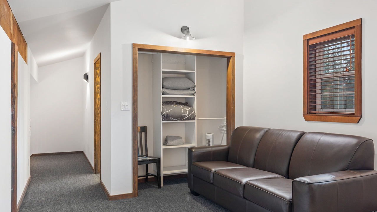 Photo of Livingroom in Ucluelet