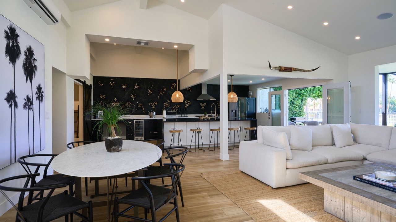 Photo of Livingroom in Rancho Mirage