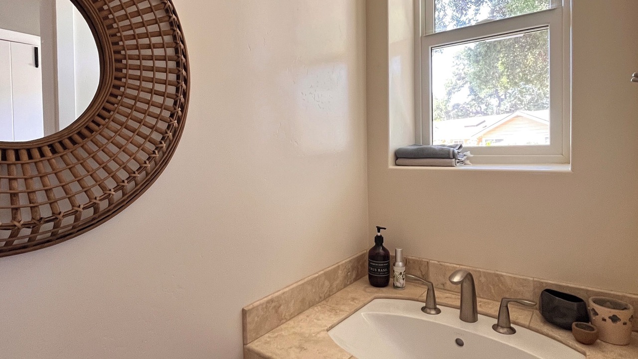 Photo of Bathroom in Oak View