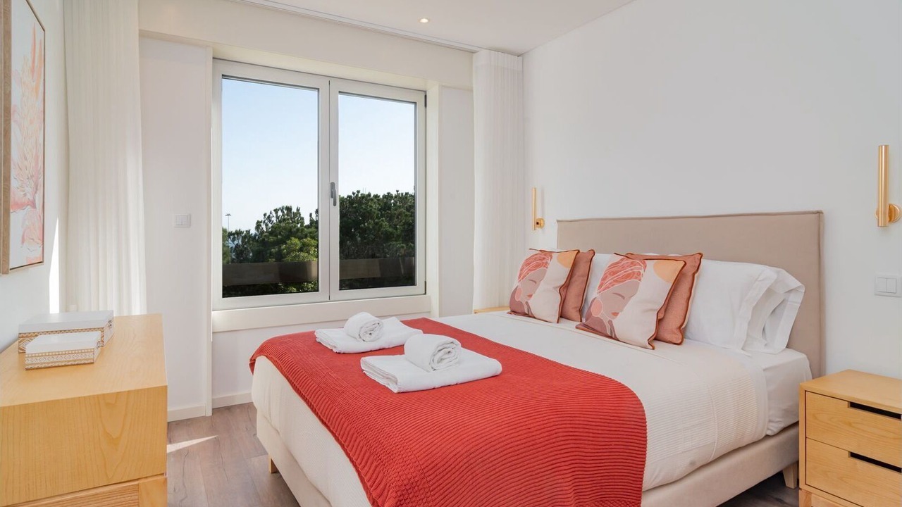 Photo of Bedroom in Oeiras