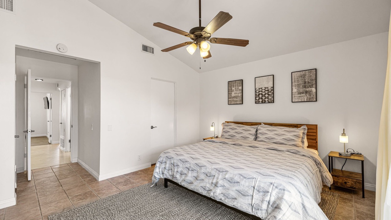 Photo of Bedroom in Racquet Club South