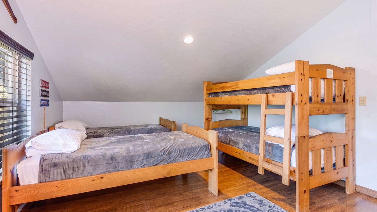 Photo of Bedroom in Glencoe