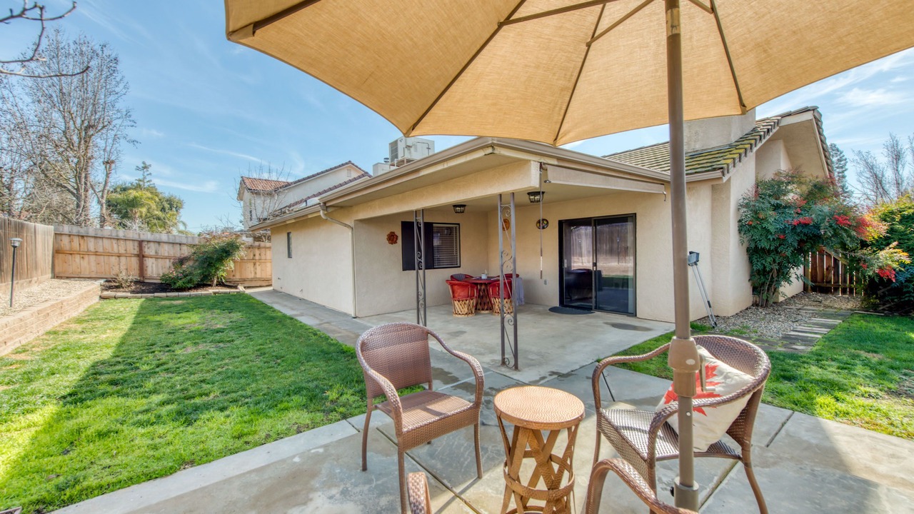 Photo of Patio Balcony in Raisin