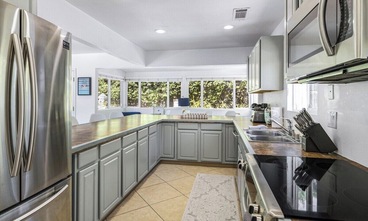 Photo of Kitchen in Tahquitz River Estates