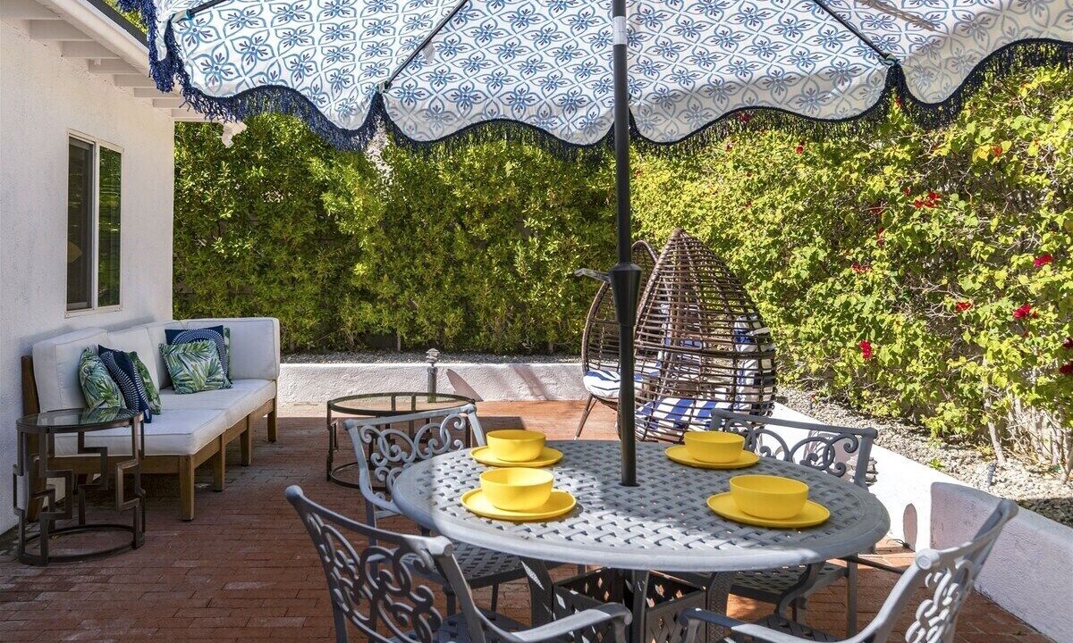 Photo of Outdoor in Tahquitz River Estates