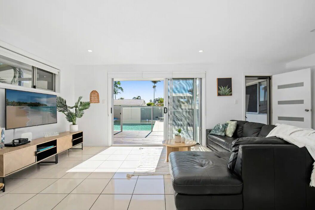 Photo of Livingroom in Mermaid Waters