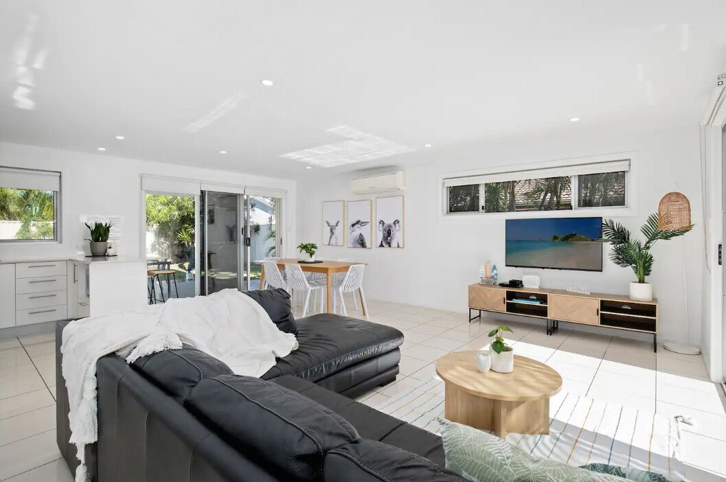 Photo of Livingroom in Mermaid Waters