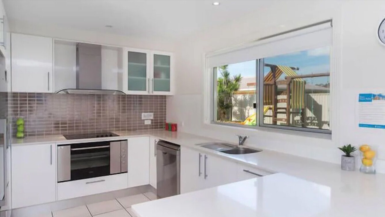 Photo of Kitchen in Mermaid Waters