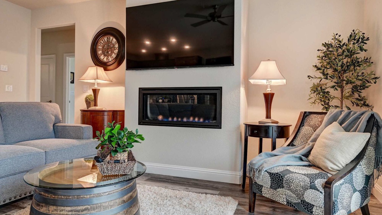 Photo of Livingroom in Murphys