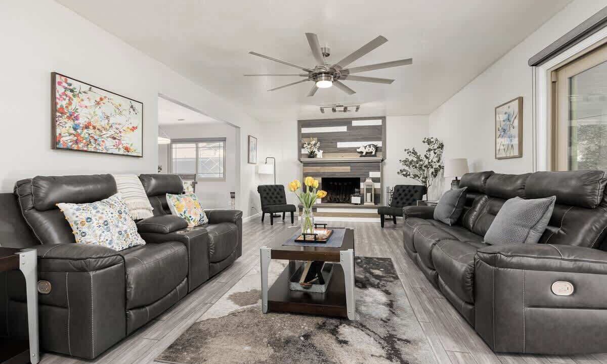 Photo of Livingroom in Porterville