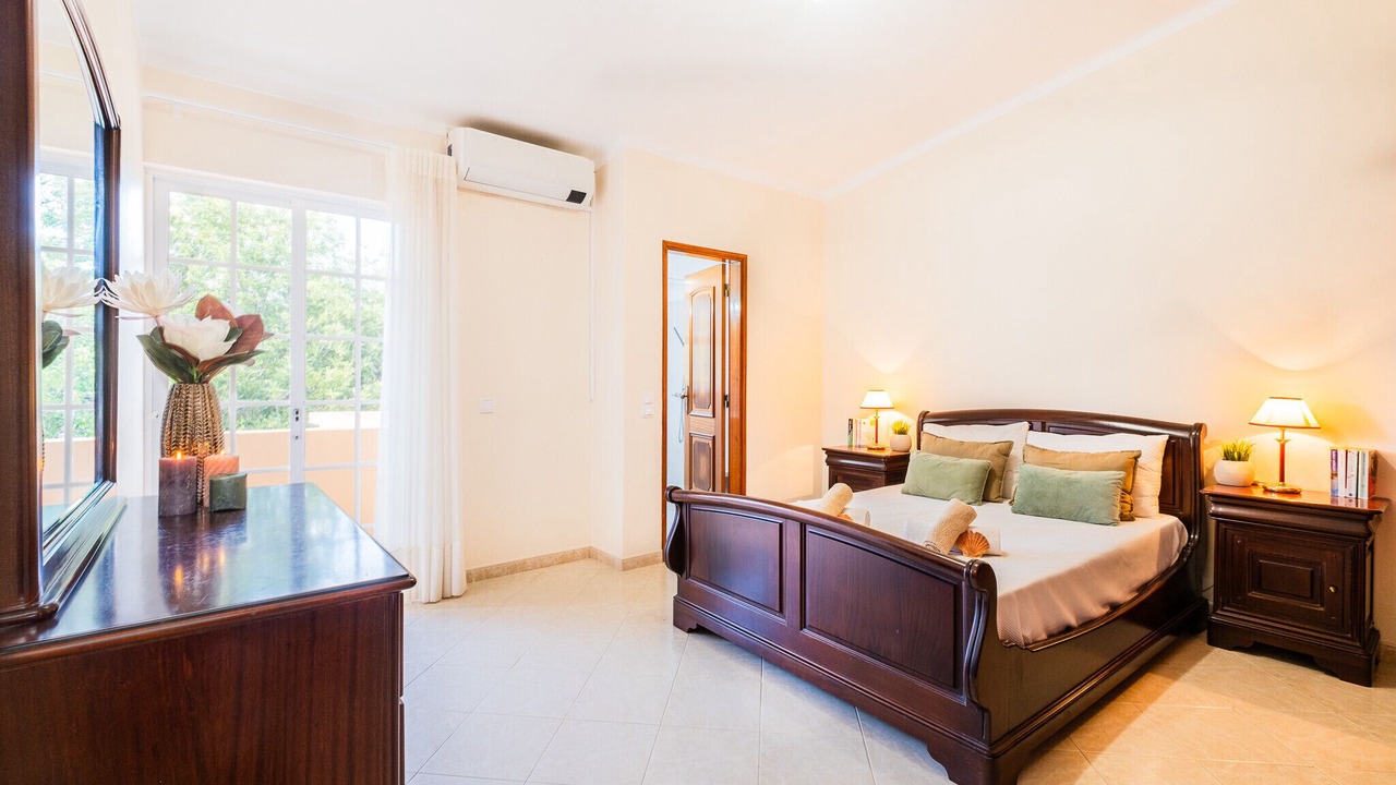 Photo of Bedroom in Vale de Parra