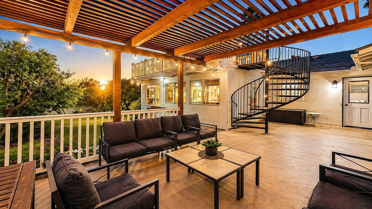 Photo of Patio Balcony in East Mesa