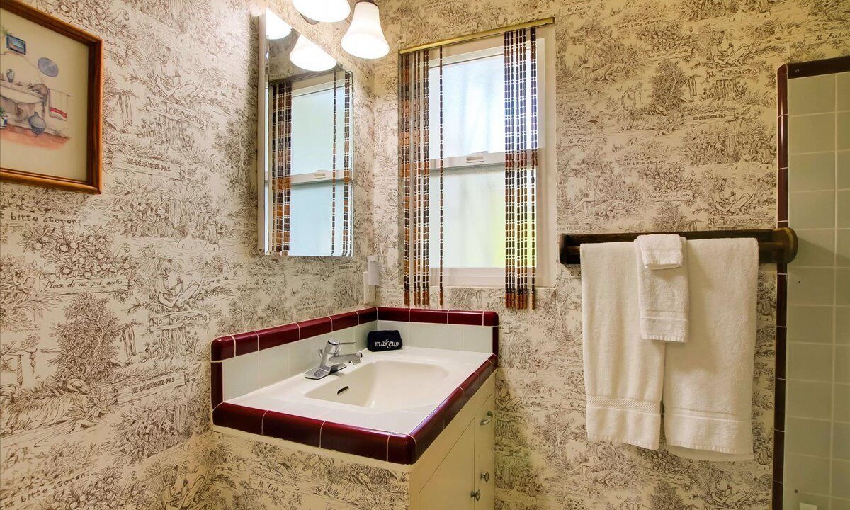 Photo of Bathroom in East Mesa
