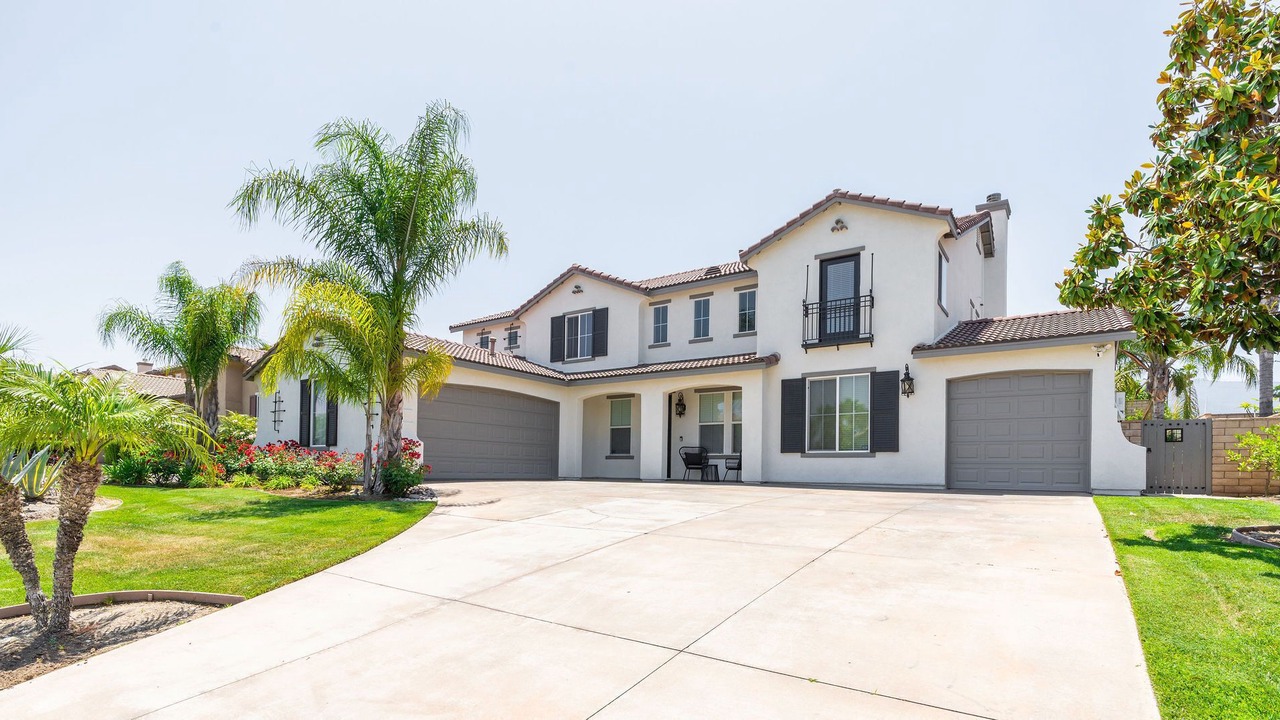 Photo of Outdoor in Corona