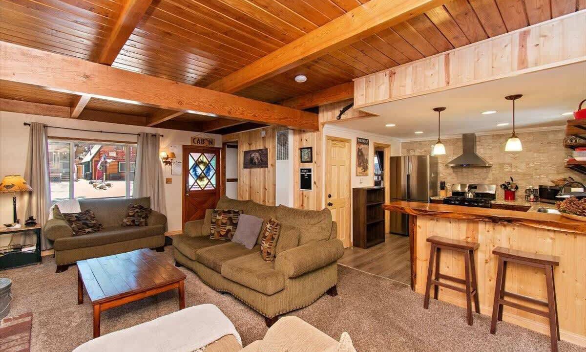 Photo of Livingroom in Big Bear Lake