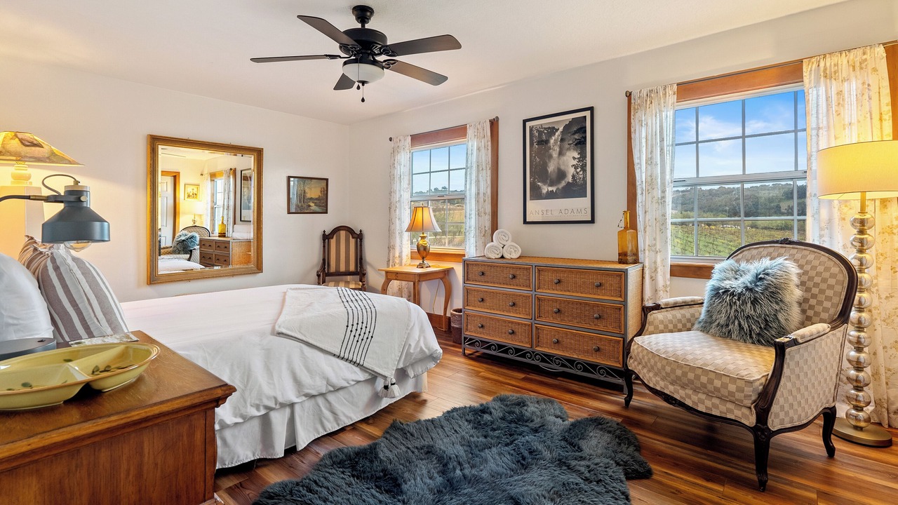Photo of Bedroom in Templeton