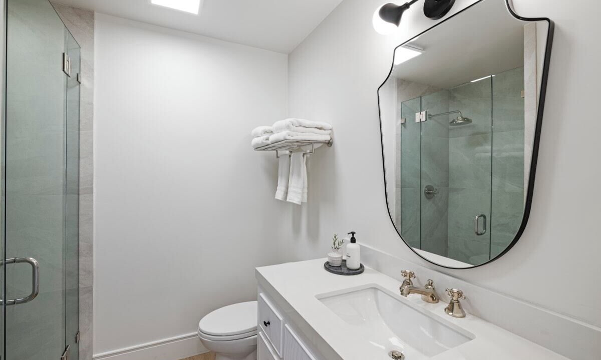 Photo of Bathroom in Laguna