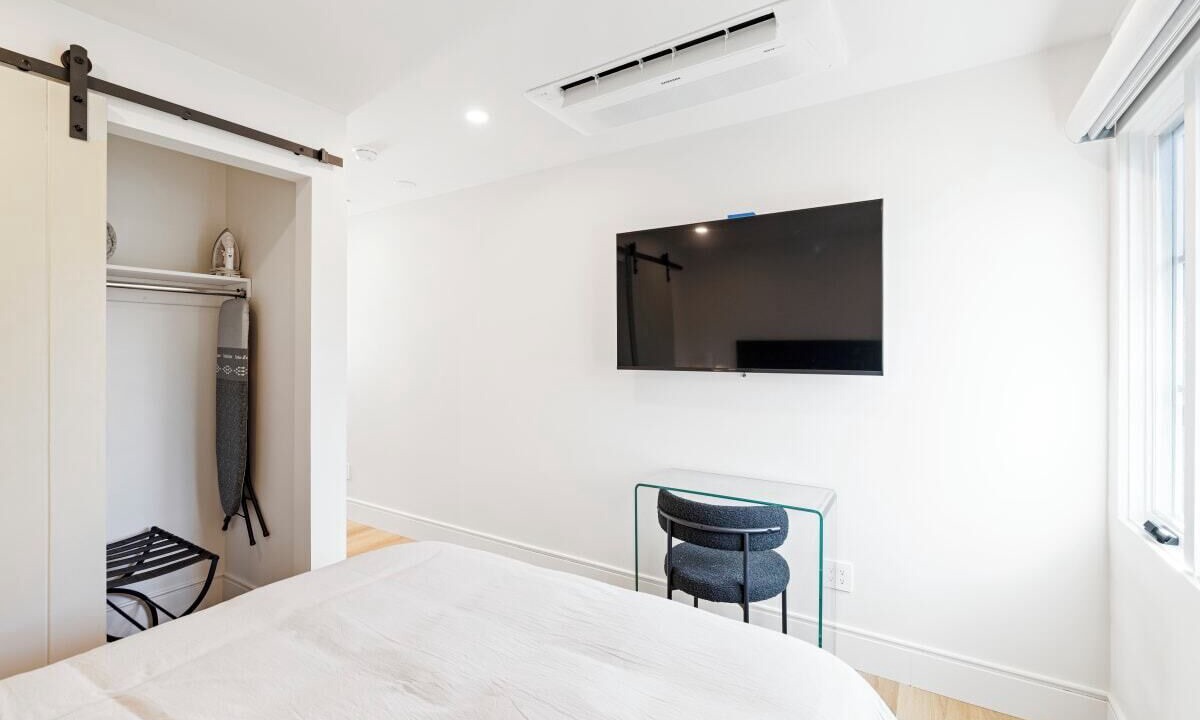 Photo of Bedroom in Laguna