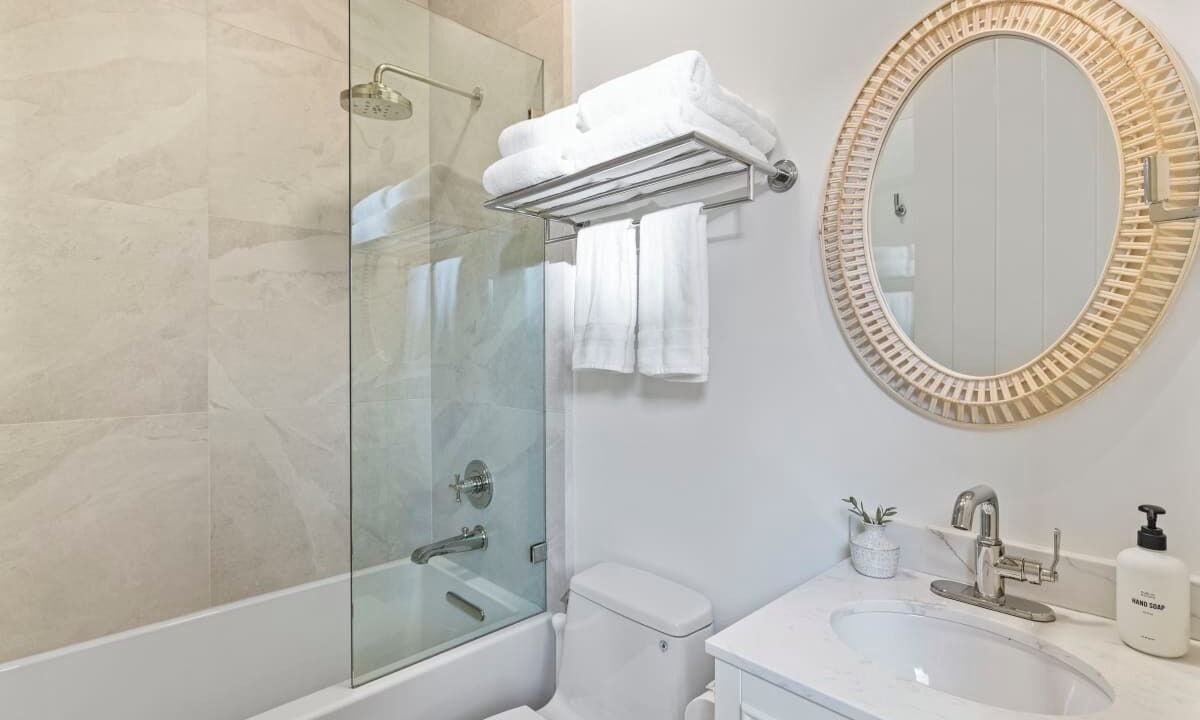 Photo of Bathroom in Laguna