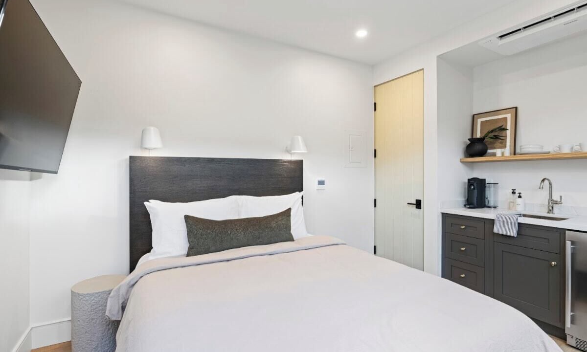 Photo of Bedroom in Laguna