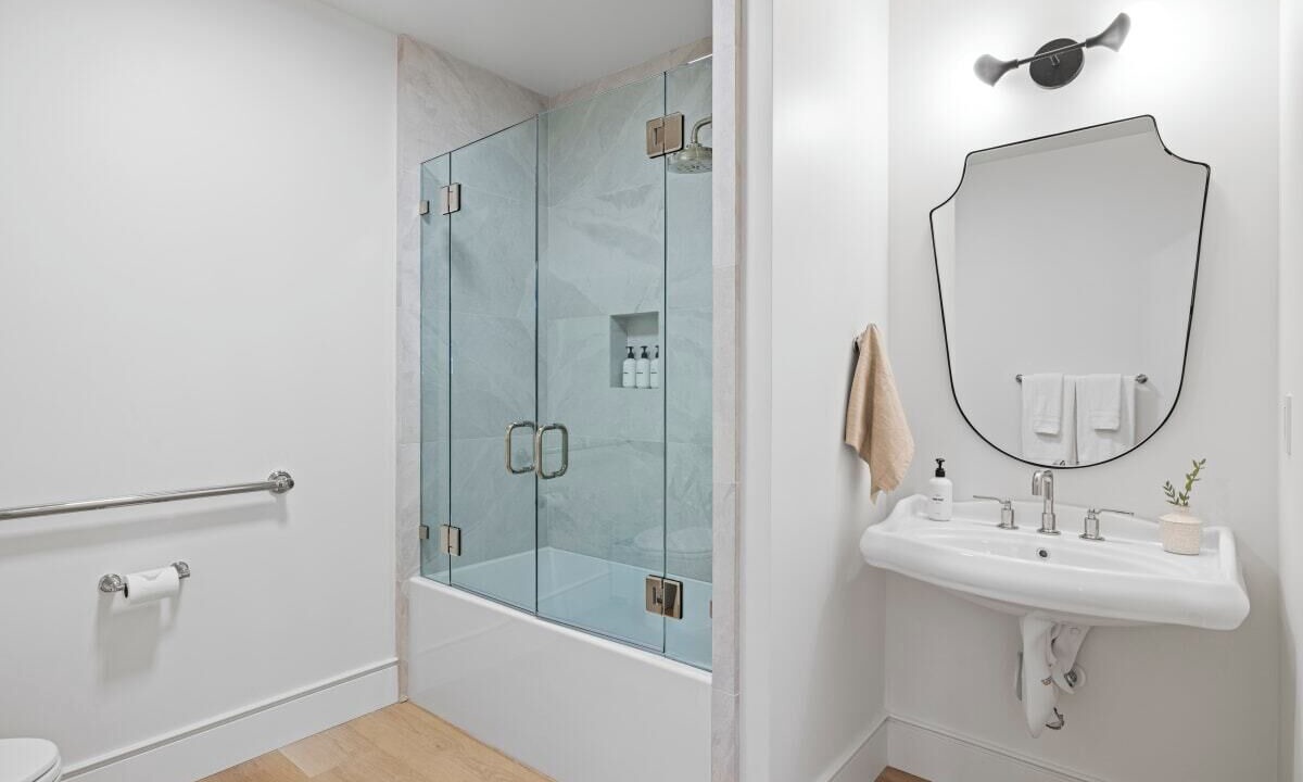 Photo of Bathroom in Laguna