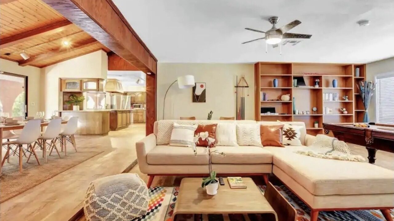 Photo of Livingroom in Spring Valley