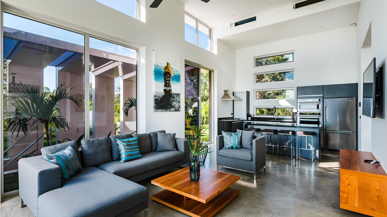 Photo of Livingroom in Black Beauty