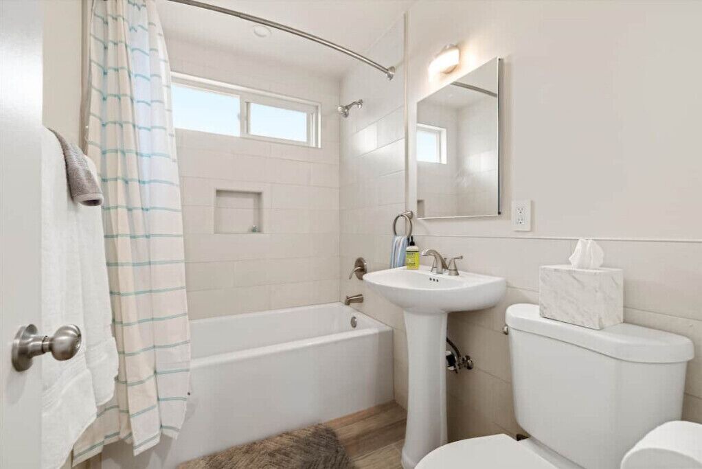 Photo of Bathroom in Carpinteria