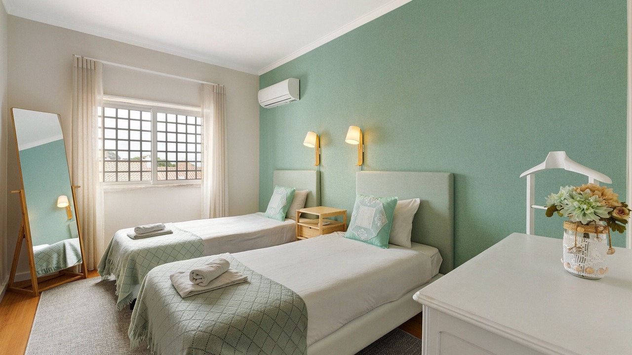 Photo of Bedroom in Charneca de Caparica e Sobreda