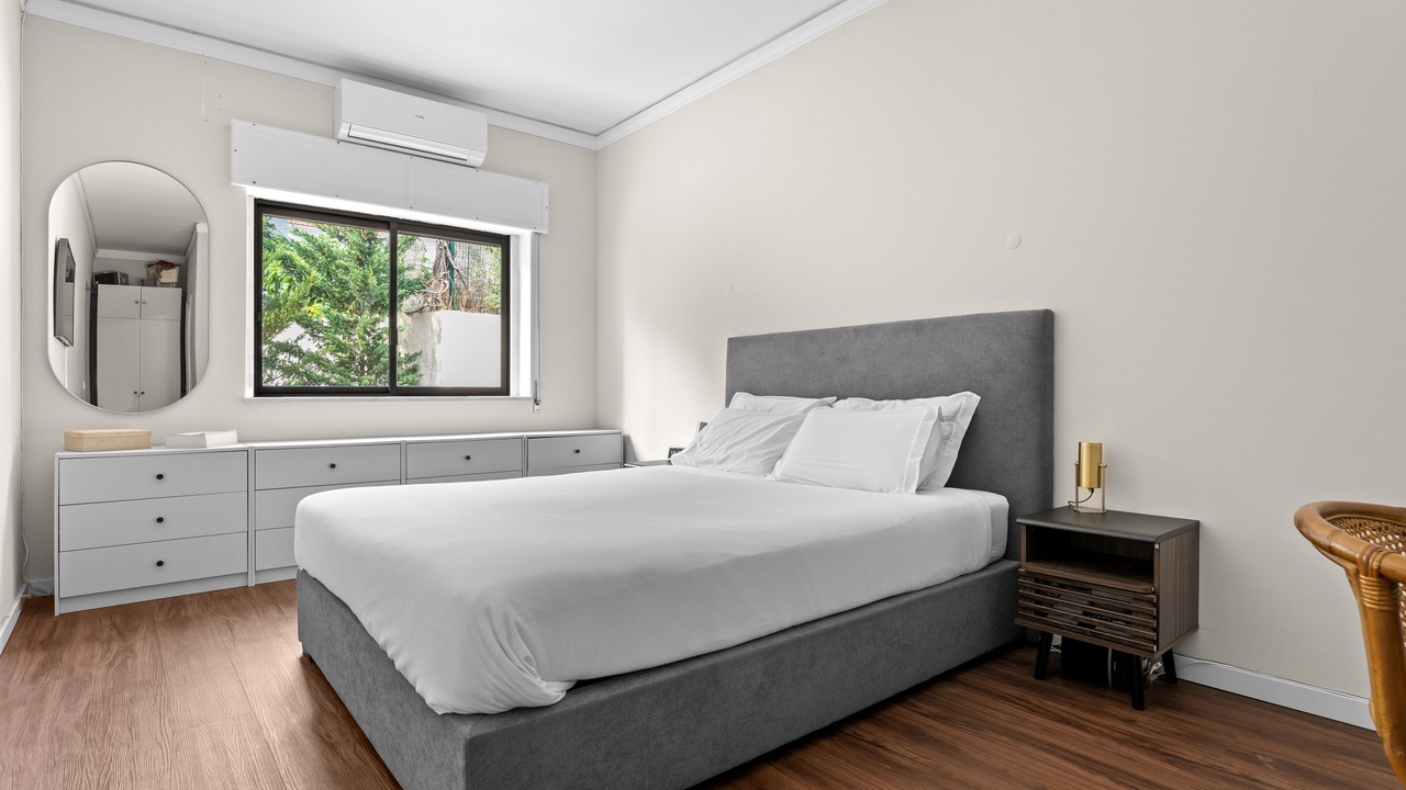 Photo of Bedroom in Estoril