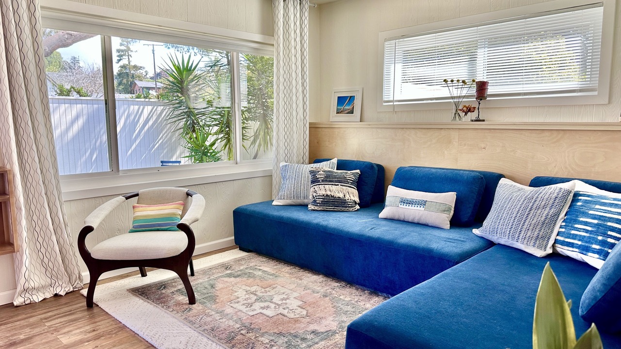 Photo of Livingroom in West Mesa