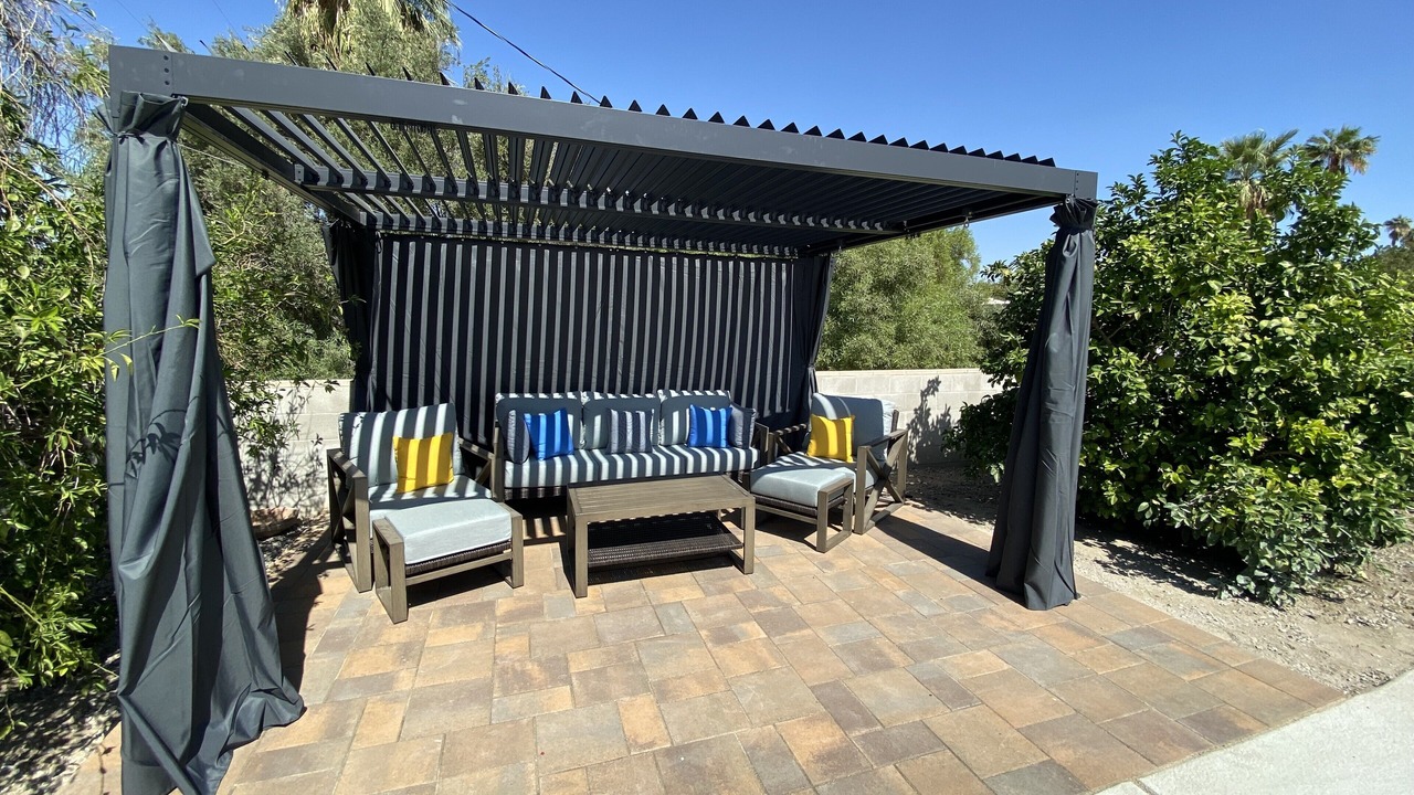 Photo of Patio Balcony in Palm Desert