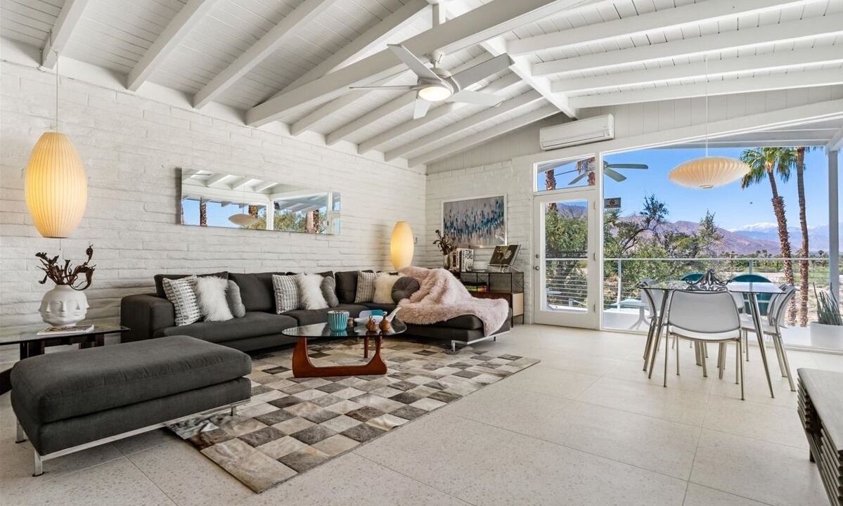 Photo of Livingroom in Araby Cove