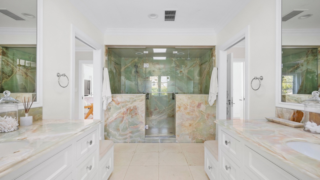 Photo of Bathroom in The Flats