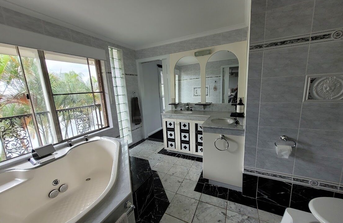 Photo of Bathroom in Mooloolaba