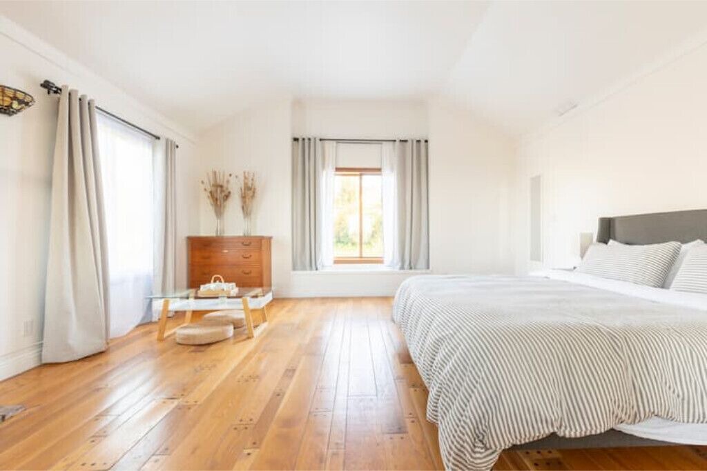 Photo of Bedroom in Central Malibu
