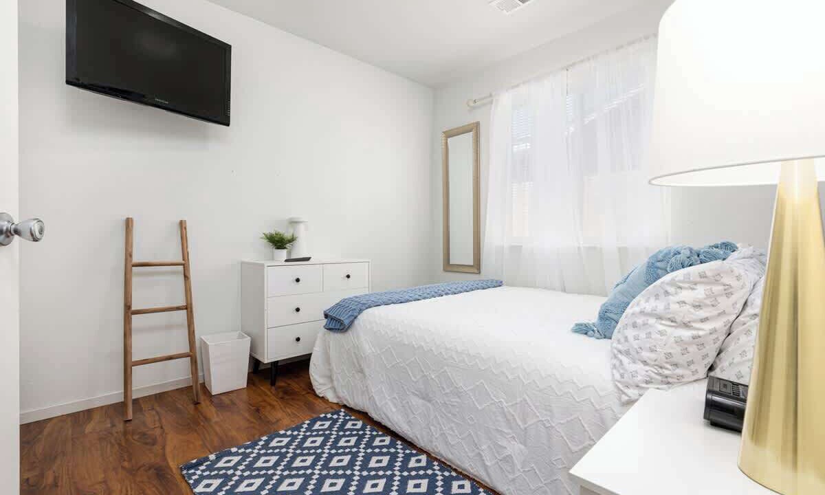 Photo of Bedroom in Armona
