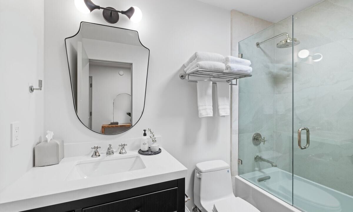 Photo of Bathroom in Laguna