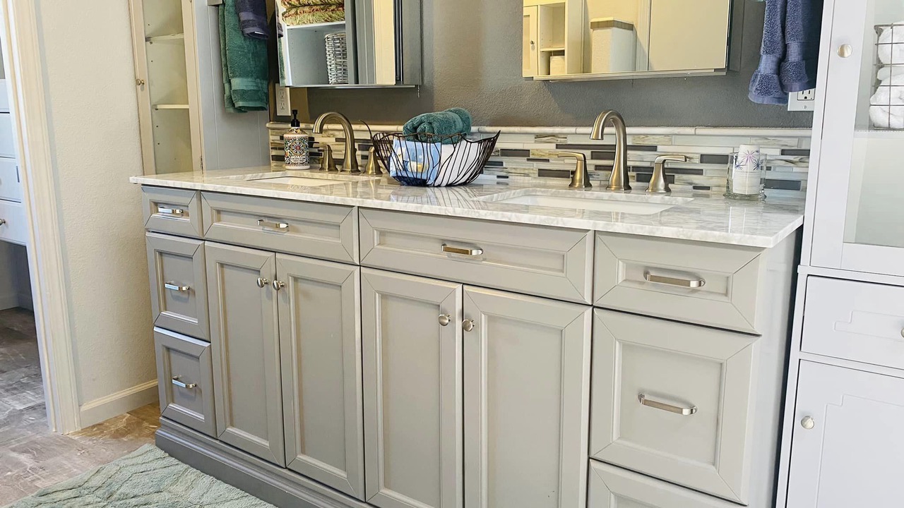 Photo of Bathroom in Shingletown