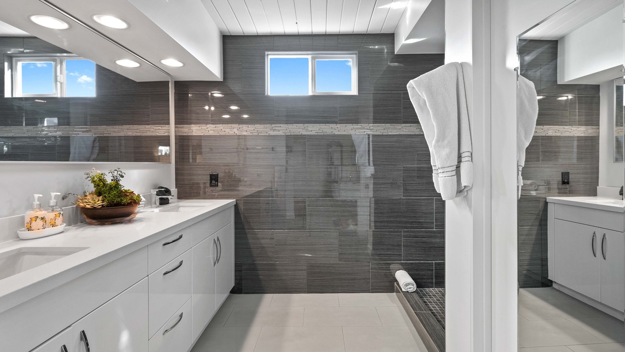 Photo of Bathroom in Sunmor