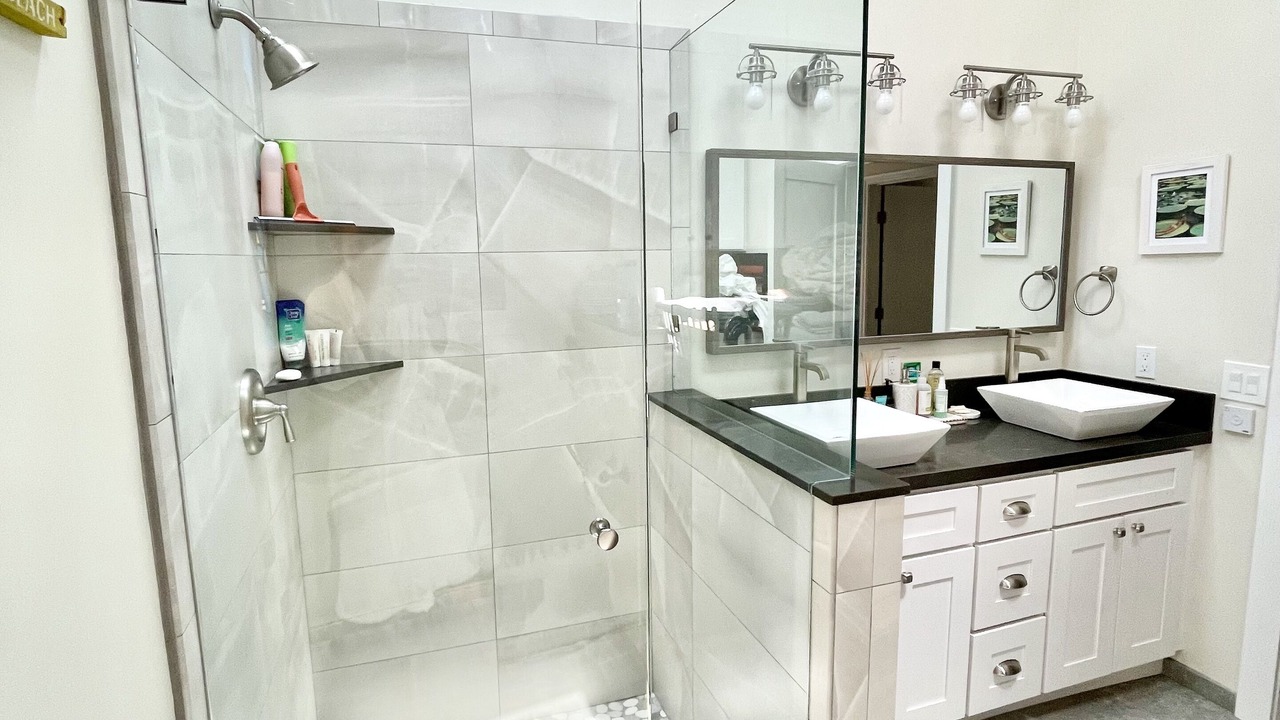 Photo of Bathroom in Summerland