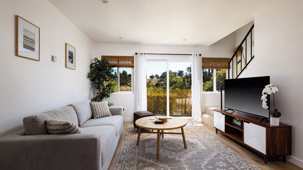 Photo of Livingroom in Waterfront