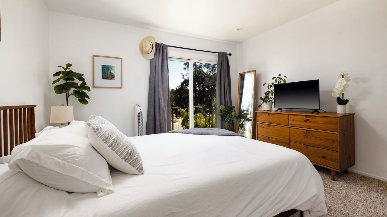 Photo of Bedroom in Waterfront