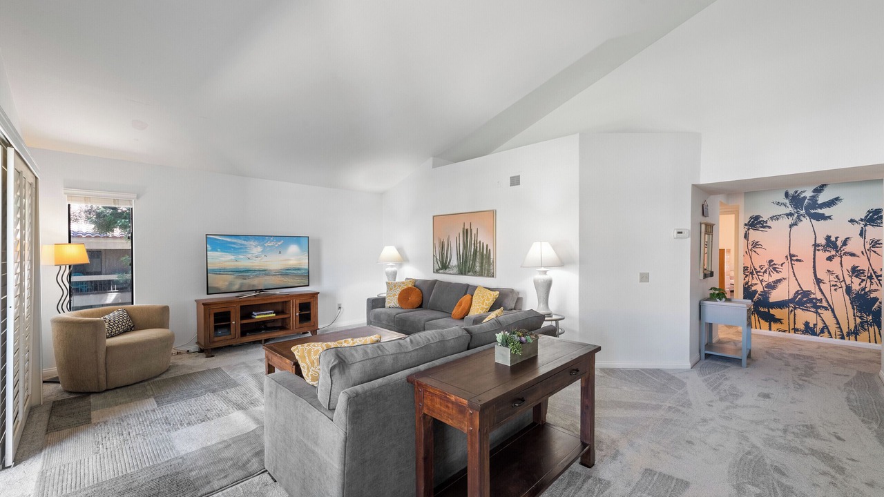 Photo of Livingroom in Cathedral City