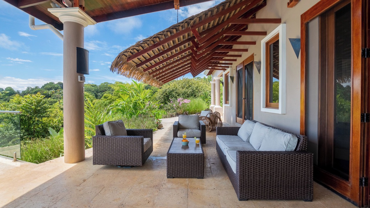 Photo of Patio Balcony in Dominical