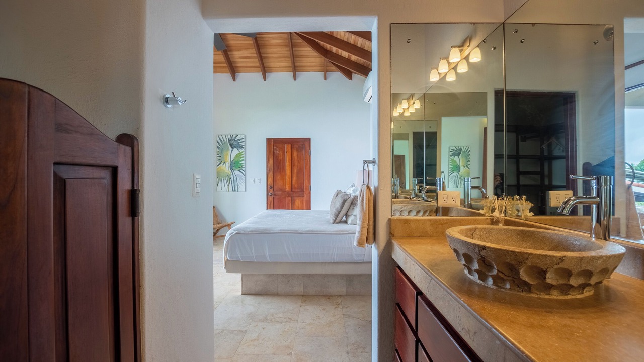 Photo of Bathroom in Dominical