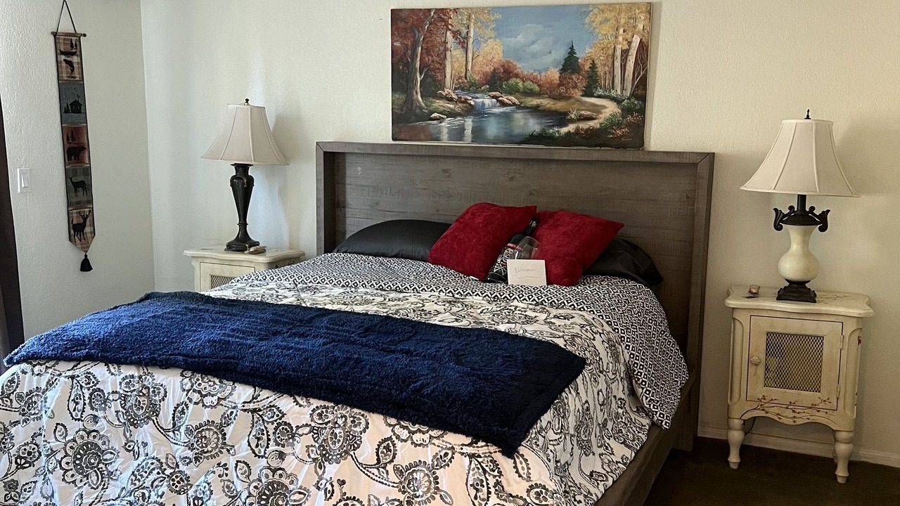 Photo of Bedroom in Mountain Center